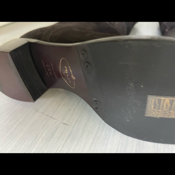 Prada Boots Brown Suede. - Picture 6 of 8